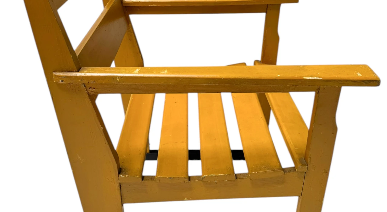 Two Art Deco Modernist Lacquered Beech Armchairs and Table, 1930s